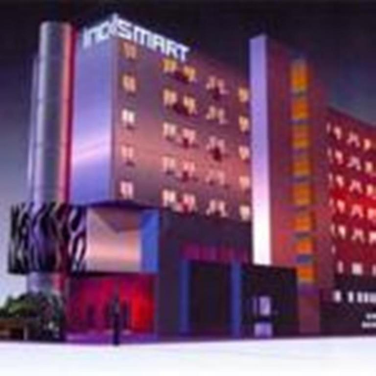 Indismart Hotel Calcutta Exteriör bild