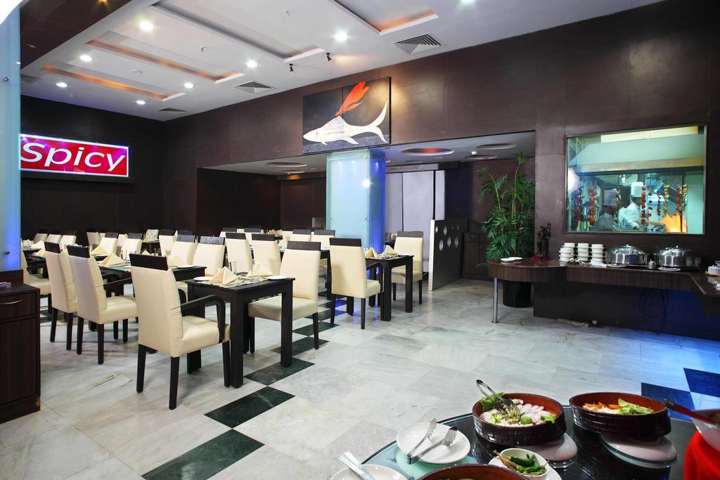 Indismart Hotel Calcutta Exteriör bild
